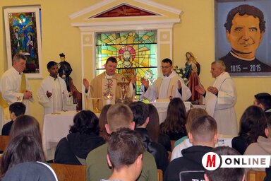 Mirko Štefković celebrálta a szentmisét (Fotó: Kecskés István)