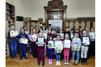 Csoportfotó: az idei irodalmi és rajzpályázat győztesei/Fotó: Paraczky László