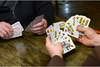 A magyar kártyajátékok a legnépszerűbbek Szabadka környékén / Fotó: Molnár Edvárd archív felvétele