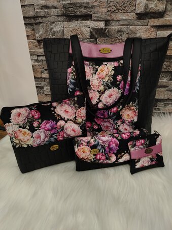 A virágos motívumok hagyományos és modern formában is megjelennek (Fotó: A Samy Dream Style Facebook-oldala)