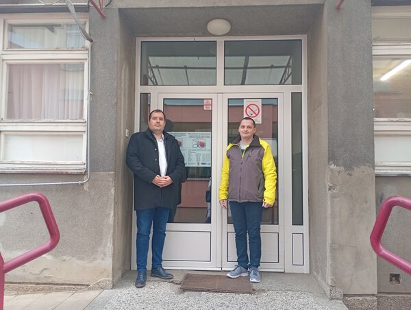 Fejsztámer Róbert és dr. Bábinszki Dezső számolt be az akcióról (Fotó: Bajić Jenei Klementina)