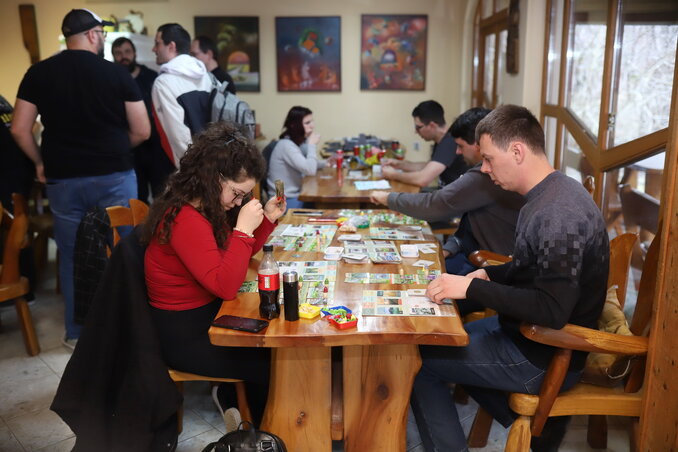 Mintegy 50 fő társasjátékozott két napon át / Fotó: Lakatos János