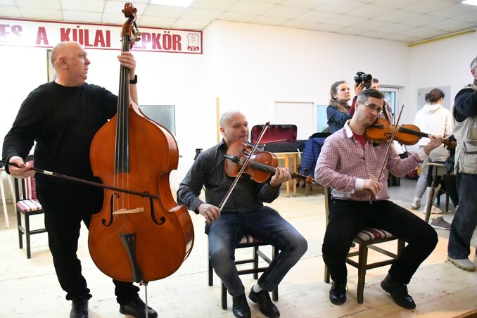 A jó hangulatról Csonka Ferenc és zenekara gondoskodott