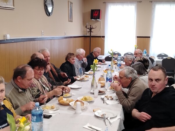 Folyamatosan szolgálták fel a hagyományos toros reggelit