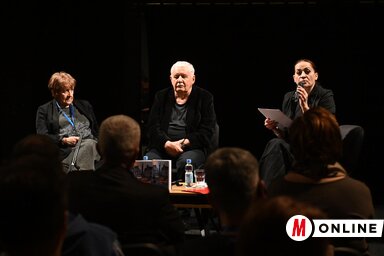 Az Újvidéki Színházban ma este századik alkalommal mutatják be Urbán András rendezésében a Neoplanta című előadást (Fotó: Ótos András felvétele)