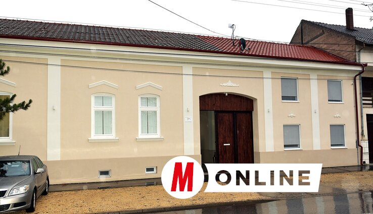 Renovirano sedište Kulturne fondacije „Híd” / fotografija Arpada Gergelja