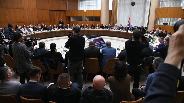 Több mint száz mezőgazdasággal foglalkozó egyesület, szervezet és szövetség tagjait hívta meg a tárca (Fotó: Beta)