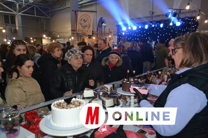 Tortaszeletet tessék! (Vidács Hajnalka felvétele)