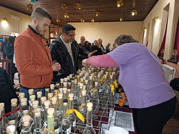 Miloš Živković a barátját kísérte el az eredményhirdetésre