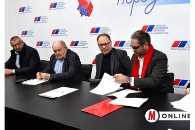 A koalíciós szerződések aláírása Kúlán (Paraczky László felvétele)