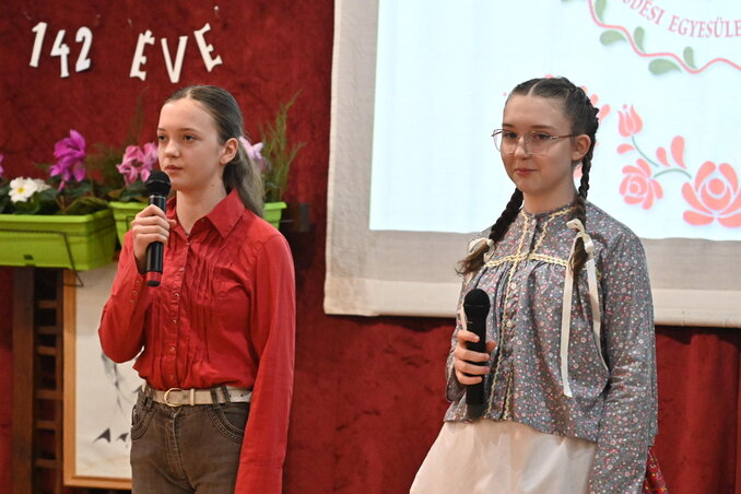 A fiatalok szavaltak is