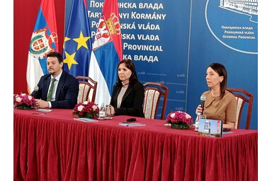 Dario Otero, Spanyolország belgrádi nagykövete, Aleksandra Ćirić Bošković tartományi művelődési titkár, Aja Jung fesztiváligazgató/Fotó: Zabos Kasziba Angéla