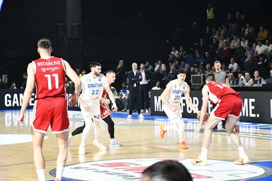 Fotó:Tóth Tibor/ A Spartacus legeredményesebb játékosának a 15 pontig jutó Amar Gegić (a labdával) bizonyult