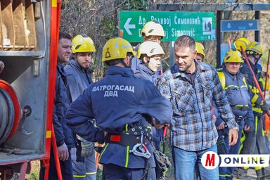 A bemutató jellegű mentési gyakorlat egy helikopter-baleset utáni kutató- és mentőakciót szimulált (Fotó: Ótos András felvétele)