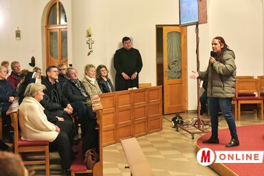 Dr. Fodor Réka misszionárius orvos a nigériai tapasztalatairól mesélt a híveknek (Fotó: Gergely Árpád)