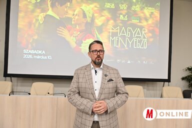 Dr. Juhász Bálint köszöntötte a megjelenteket (Fotó: Ótos András felvétele)