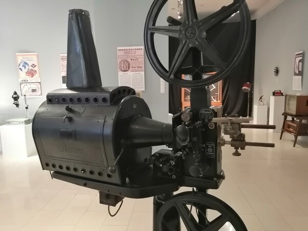 Bauer filmvetítő az 1930-as évekből