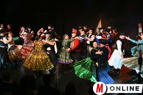 Zengjétek meg a jövőt! 