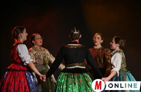 Zengjétek meg a jövőt! 