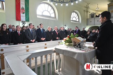 Kossuth-emlékszoba avatása és istentisztelet Bácskossuthfalván