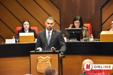 Az ülés előtt Žarko Mićin polgármester kiemelte, hogy a város folytatja a tervszerű és felgyorsított fejlődést (Fotó: Ótos András archív felvétele)