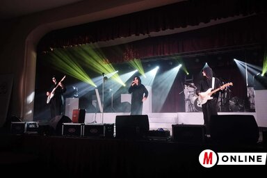 A közönség Balázs Pali legismertebb és legkedveltebb slágereit hallhatta az est során (Fotó: Kancsár Izabella)