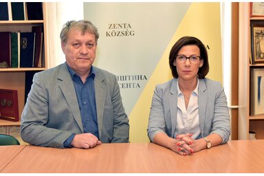 Burány Hajnalka polgármester és Perpauer Attila megbízott igazgató ismertették a rendezvény programját / Fotó: Gergely Árpád