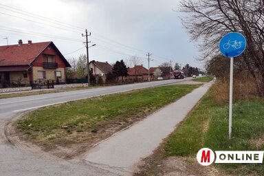 A határrendészet felhívta a figyelmet, hogy az időszakosan megnyitandó határátkelő csak a két ország közti utasforgalomban használható érvényes úti okmánnyal (Benedek Miklós/illusztráció)