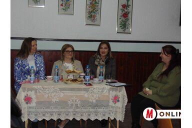 Mircsity Ábel Kornéliával, Pintér Anna-Máriával és dr. Úri EmesévelPalatinus Nagy Andrea beszélgetett