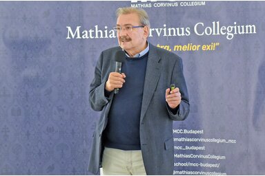 Dr. Bordás Sándor a zentai előadáson/Fotó: Gergely Árpád