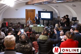 Diplomahonosítási szerződések aláírása Szabadkán