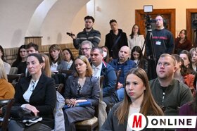 Diplomahonosítási szerződések aláírása Szabadkán