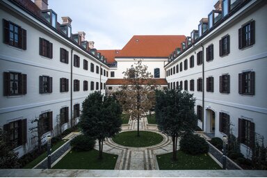 Miniszterelnöki Kabinetiroda