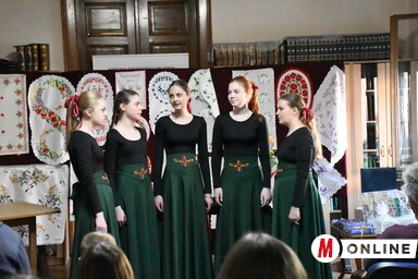 A költészet napi ünnepségen kicsik és nagyok egyaránt felléptek (Fotó: Paraczky László felvétele)