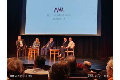 A budapesti díszbemutatót követő beszélgetés résztvevői (Fotó: L. Móger Tímea)