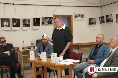 Klemm József elmondta, hogy csak akkor ír verset, amikor úgy érzi, kapcsolatba tud kerülni egy felsőbb énjével (Fotó: Horváth Zsolt felvétele)