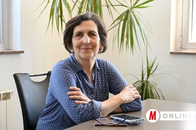 László Edit igazgató hangsúlyozta, hogy a kieső források ellenére is arra törekednek, hogy elkészülhessenek a kiadványok (Fotó: Molnár Edvárd)
