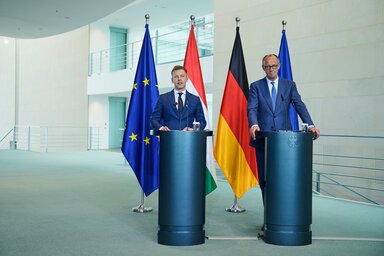Beta/AP/Magyar Péter és Friedrich Merz