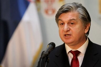 Srđan Šajn: Szerbiában jelentős eltérés tapasztalható a törvényi keret és annak gyakorlati megvalósítása között (Beta)