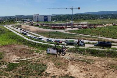 A beruházás központi eleme egy 30 megawattos, negyedik generációs hőközpont, amely több ütemben valósul meg (Fotó: Grad Novi Sad)