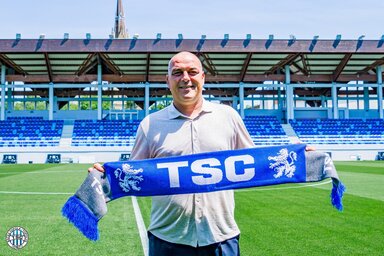 Az egykori válogatott labdarúgó veszi át a topolyai klub szakmai irányítását (Fotó: TSC/Facebook)