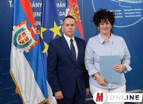 A tartomány többnyelvűséget támogató szerződéseinek ünnepélyes átadása