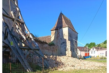 Facebook / Kulturális Minisztérium /Több tényező vezethetett az erődtemplomot övező várfal egy szakaszának leomlásához