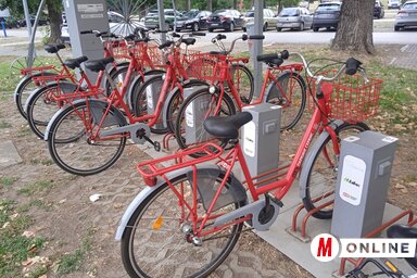 Az önkormányzat nagy hangsúlyt fektet a kerekpárkultúra népszerűsítésére, az NS Bike biciklikölcsönző-rendszer már teljesen bevált (Fotó: Szeli Balázs felvétele)