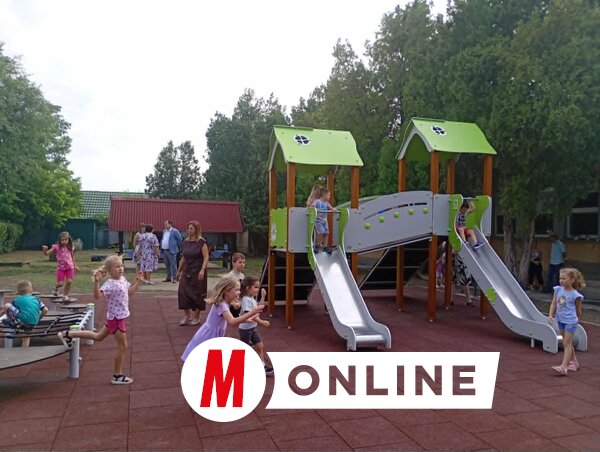 A Pitypang óvodában nagyon örülnek az új, biztonságos és szép belső játszótérnek (Fotó: Bajić Jenei Klementina felvétele)