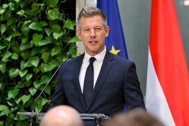 Magyar Péter szólt arról is, hogy több ezer milliárdos vasútfejlesztési program indul (Fotó: MTI)