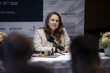 Szavai szerint élete megtiszteltetésének tartja a kezdeményezők felkérést, rendkívül hálás érte (Fotó: MTI)