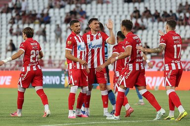 A Crvena zvezda csapata nehéz mérkőzés előtt áll (Fotó: Beta/AP)