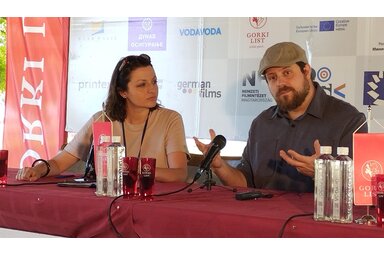 Holtai Gábor a palicsi Vigadó teraszán/Fotó: Lukács Melinda