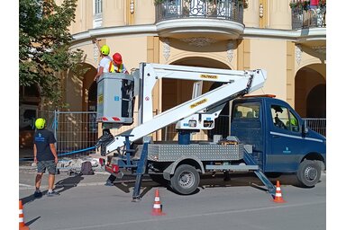 A városháza kupolájáról múlt szombaton omlott le a díszítőelemek és a téglasor egy része